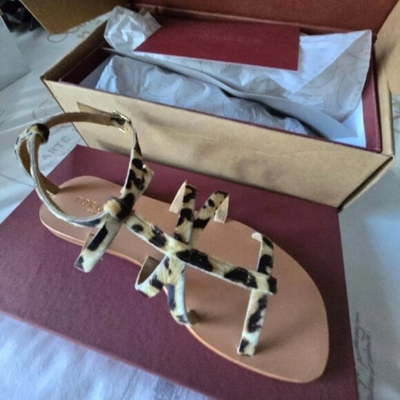 TORGEIS NEW YORK SYRENE leopard Syrene cage sandals size 6 NIB - Picture 1 of 5